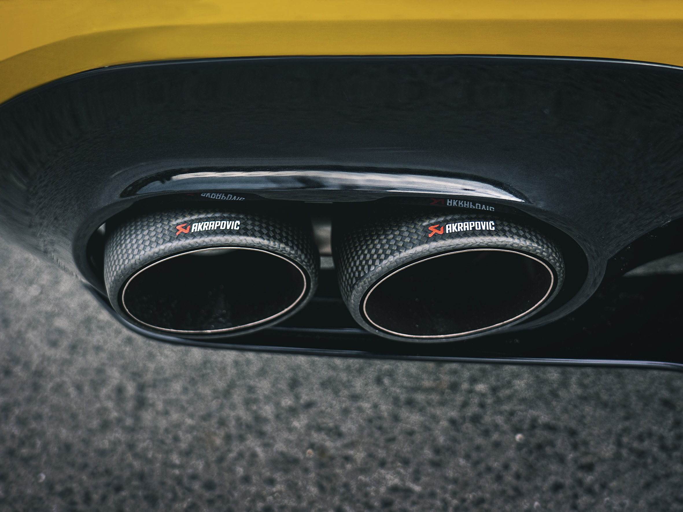 Akrapovic Slip-On Line (Titan) für Mercedes-AMG A 35 Hatchback (W177) 2022