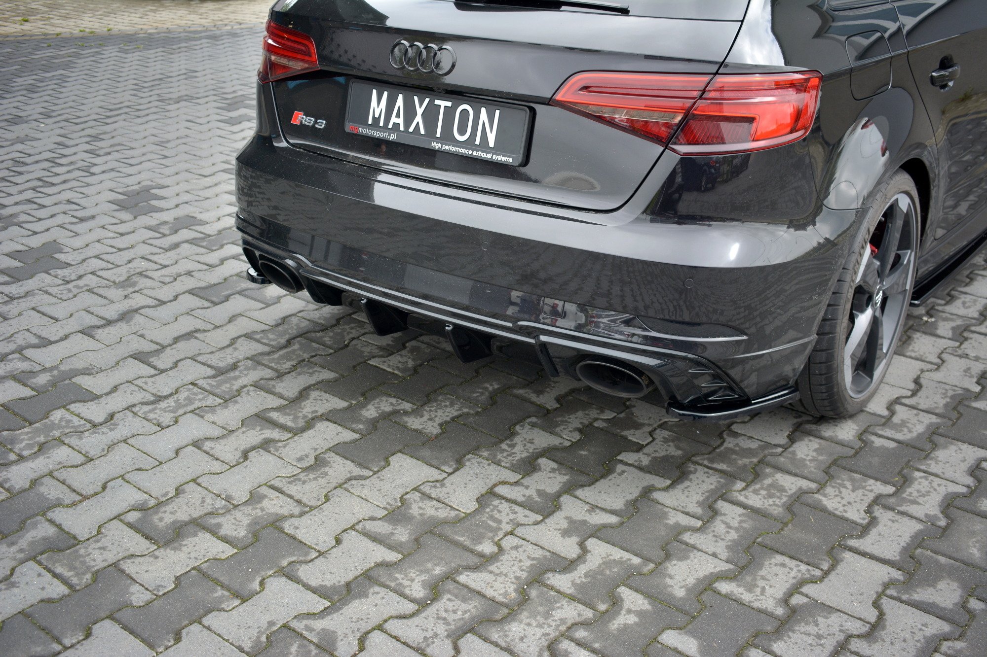 Maxton Design Diffusor Heck Ansatz für Audi RS3 8V FL Sportback schwarz Hochglanz